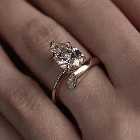 Vintage Gold Open Water Drop Zirconia Ring