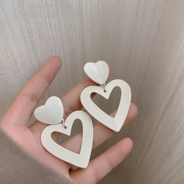 Elegant hollow white heart earrings