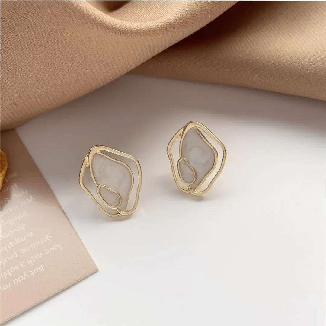 Elegant white earrings