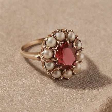 Red crystal ring with vintage pearls