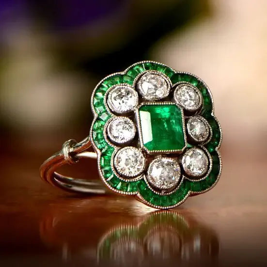 Vintage Brilliant Green Ring