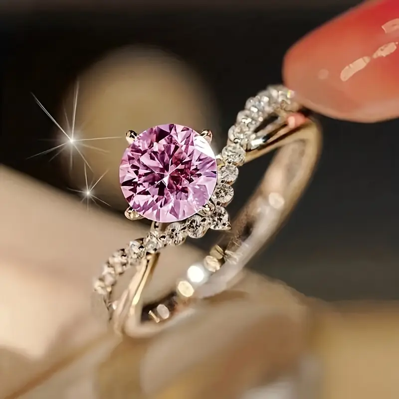 Enchanting ring with pink crystal