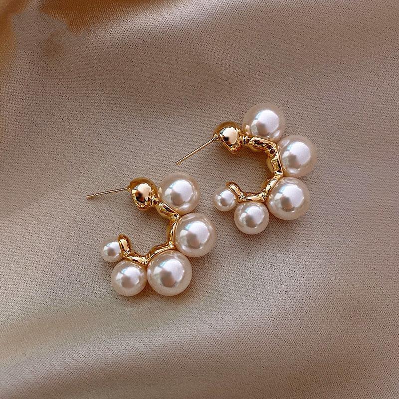 Elegant pearl earrings