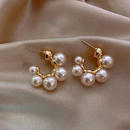 Elegant pearl earrings