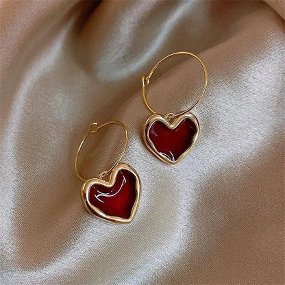 Heart earrings in gold