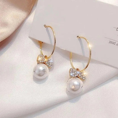 Shiny Gold Earrings with Pearls