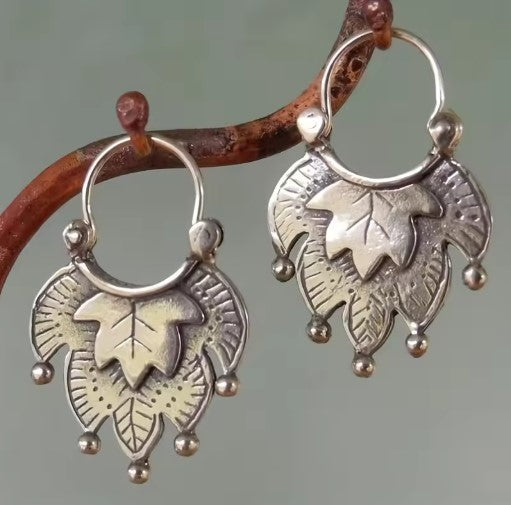 Vintage Carving Leaf Silver Earrings