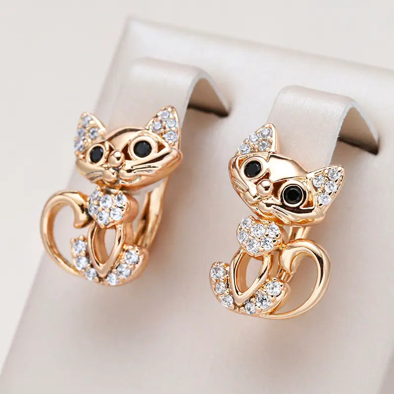 Kitten Earrings with Zirconia in Gold