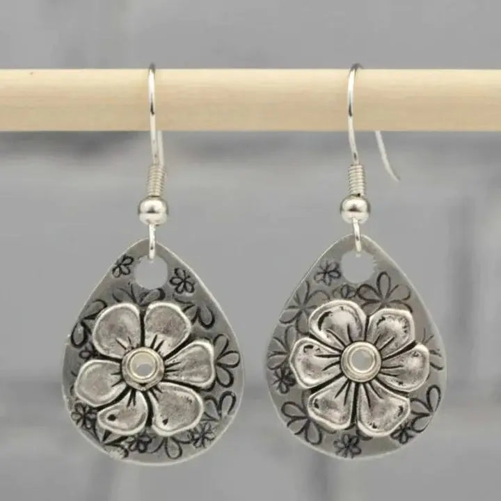 Vintage Floral Drop Earrings made of Sterling Silver