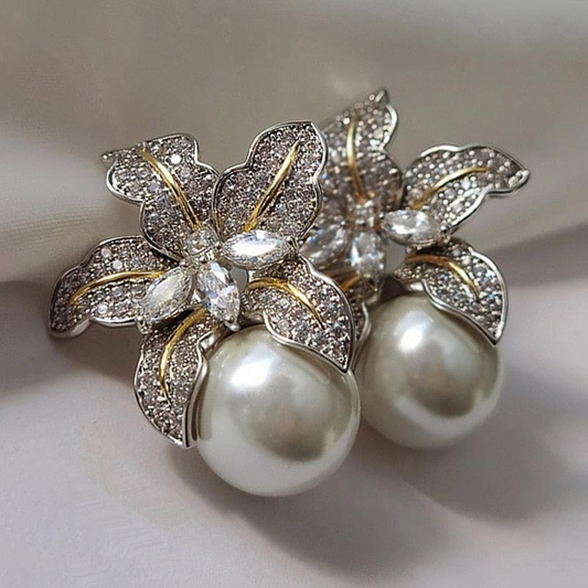 Elegant flower earrings with glitter and pearl detail