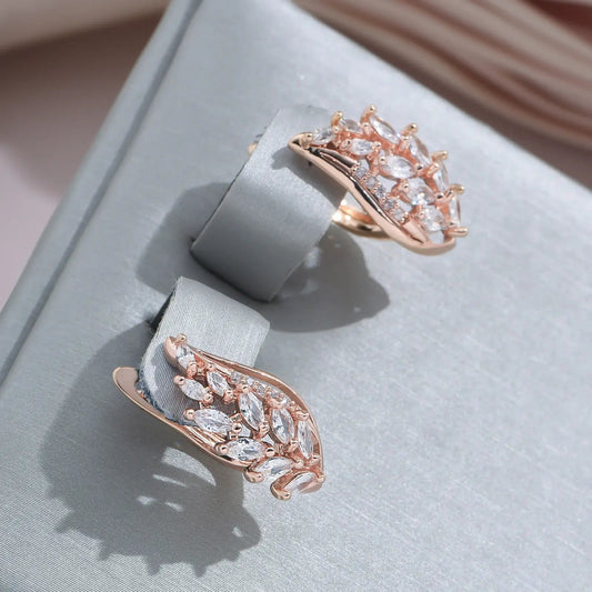 Elegant light leaf earrings