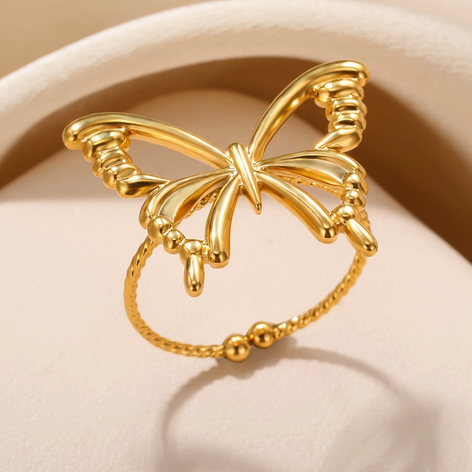 Thin Butterfly Ring in Gold